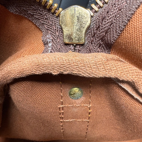 Louis Vuitton 50 bandolier bag - Picture 5 of 7